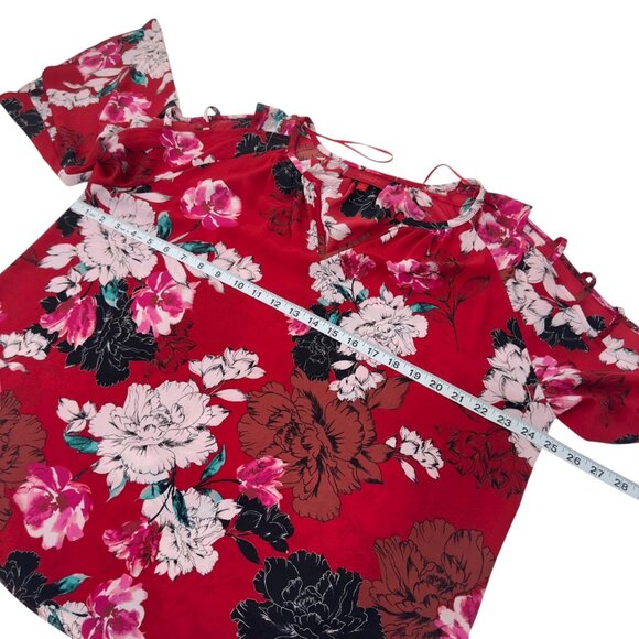 Jennifer Lopez Women SZ XL Red Floral Cold Shoulder Top Blouse V neck - Picture 6 of 14